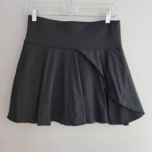 Black mini skort asymmetrical detail‎ stretchy yoga tennis athletic minimalist